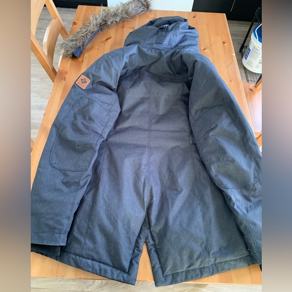 Columbia Winter Jacket - Picture 2 of 5